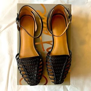 Crown Vintage sandals